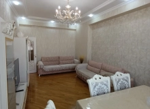 Binəqədi rayonunda, Azadlıq metrosunun yanı