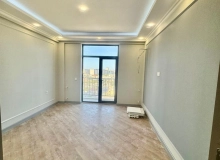 Dərnəgül metr, Cəfər Xəndan küç., West Town Yaşayış kompleksi