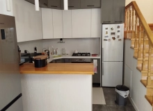 Buzovna,Cümə məscidinə çatmamış