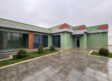 Satılır 4 otaqlı həyət evi/bağ evi 150 m², Mərdəkan q.