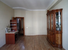 Abbas Mirzə Şərifzadə küçəsi