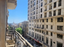 Axundov Bağına yaxın