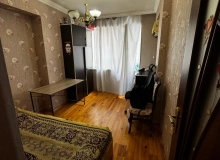 Abşeron Gənclər şəhərciyi, Ər-Riyad Ticarət mərkəzi ilə üzbəüz