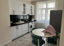 Həzi Aslanov metrosunun yanı