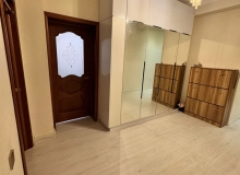 Satılır Lütfüzadə küçəsi