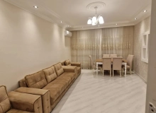 Bakı, Ceyhun Hacıbəyli küçəsi