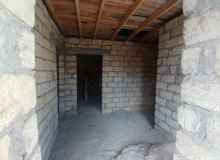 Xırdalan, əsas yola  yaxın