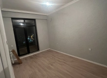 Sumqayıt Bulvarında, Bəyaz Residencedə