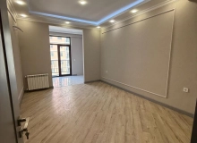 Cəfər Xəndan küçəsi, “West Town” yaşayış kompleksi