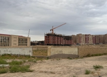 Lökbatan, Qobu Park yaşayış kompleksi ilə üzbəüz