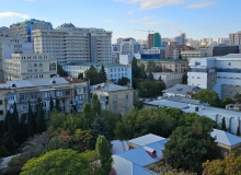 Feyzulla Qasımzadə küçəsi
