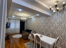 Həzi Aslanov Metrosunun yanında