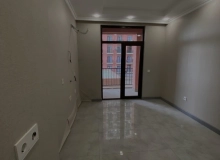 Binəqədi rayonu, Cəfər Xəndan küçəsi, West Town yaşayış kompleksi