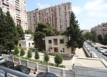Satılır Mir Cəlal küçəsi