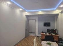 Binəqədi rayonu, Cəfər Xəndan küçəsi, West Town yaşayış kompleksi