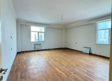 Müstəqillik küçəsi