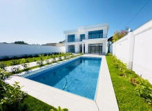 Satılır 5 otaqlı həyət evi/bağ evi 320 m², Mərdəkan q.