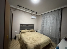 Cəfər Xəndan küçəsi, West Town yaşayış kompleksi