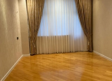 Zahid Xəlilov küçəsi