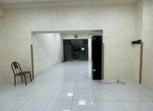 İnqilab küçəsində, ASAN Xidmətin yaxınlığı