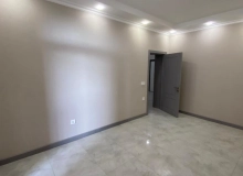 Binəqədi rayonu, Cəfər Xəndan küçəsi, West Town yaşayış kompleksi
