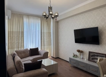 Sumqayıt şəhəri, 10-cu mikrorayon, Kristal Abşeron yaşayış kompleksi
