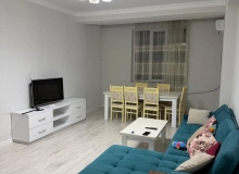 Abbas Mirzə Şərifzadə küçəsi