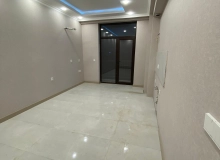 Dərnəgül metrosunun çıxışı, Cəfər Xəndan küç., West Town Yaşayış kompleksində