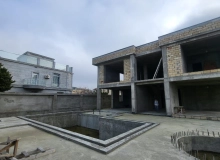 Novxani qes