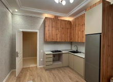 Sumqayıt Bulvarında, Bəyaz Residencedə