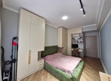 Cəfər Xəndan küçəsi, West Town yaşayış kompleksi