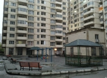 8 Noyabr metrosunun yaxınlığı