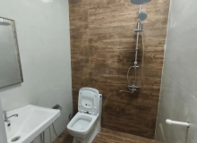 Şərq Bazarına yaxın, Tələt Şıxəliyev küçəsi