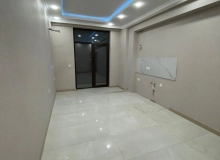 Binəqədi rayonu, Cəfər Xəndan küçəsi, West Town yaşayış kompleksi