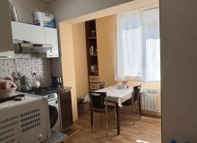Xətai rayon Həzi Aslanov metrosunun yaxınlığı Gənclər parkı istiqamətində