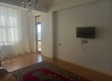 Səbail rayonu, 20-ci sahədə SOCAR-ın binasında.