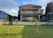 Novxani qes