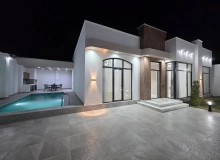 Həyət evi, Merdekan qesebesi