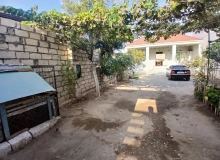 Şağan qəsəbəsi, 124 məktəb ilə üzbəüz