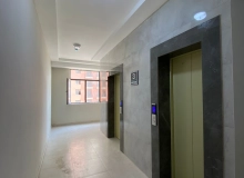 Dərnəgül metrosunun çıxışı, Cəfər Xəndan küç., West Town Yaşayış kompleksində
