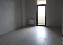Nizami rayonu, Qara Qarayev metrosunun yanında