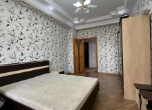 Ü.Hacıbəyov küçəsi