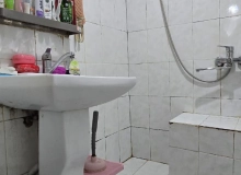 8 Noyabr prospekti