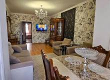 Bakıxanoov qəsəbəsi, Kaspi liseyinin yanı