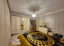 Abbas Mirzə Şərifzadə küçəsi