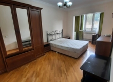 Yasamal rayon İzmir küçəsi