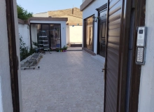 Buzovna,Cümə məscidinə çatmamış