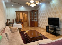 9-cu mkr qəsəbəsi, Adil Məmmədov küçəsi, Nəsimi m/s