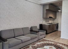 Sumqayıt Bulvarında, Bəyaz Residence
