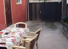Satılır Binəqədi qəsəbəsi